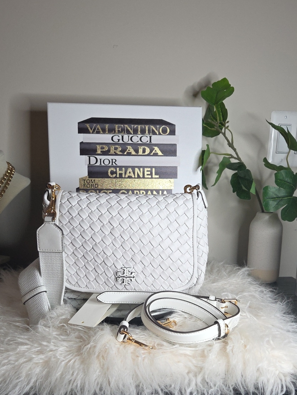 Tory Burch NWTs Thea Woven Flap Bag